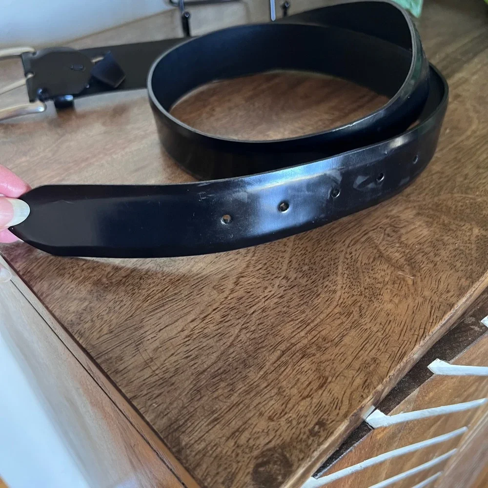 Cole Haan Black Leather Belt Silver Buckle‎ Men's Dress Casual 42x1.5